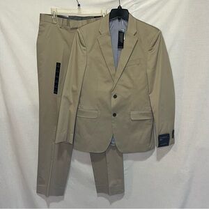 NWT Banana Republic, Men's Tan Suit, 2 Piece Set, Standard Fit, Size 38R, 33x32
